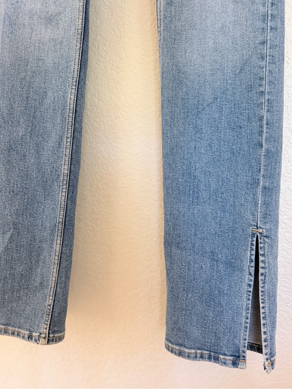 Zara High Rise Skinny Jeans Light Wash Ankle Slit Size 4 - Picture 2 of 6